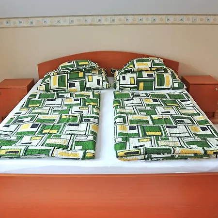 Lägenhetshotell Napsugar Vendeghaz 3*