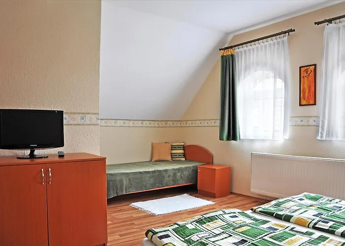 Napsugar Vendeghaz Lägenhetshotell Tihany