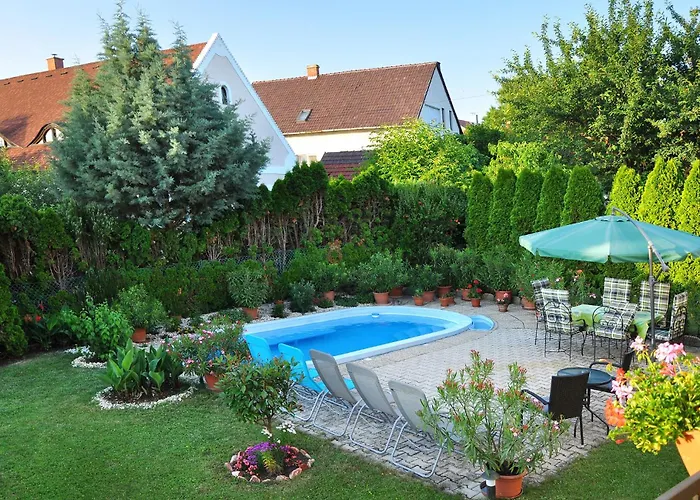 Lägenhetshotell Napsugar Vendeghaz Tihany